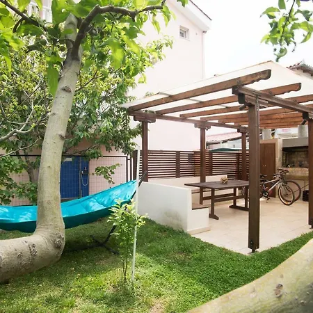 Lalikos Villa Nea Iraklitsa